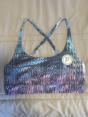 *Crisscross Sports Bra
